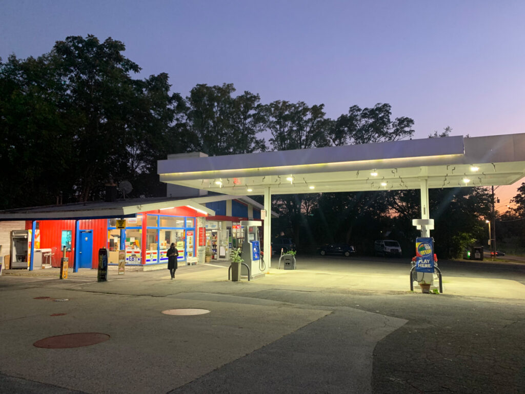 sanctuary-bts-creepy_car-gastation